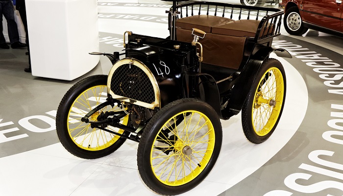 renault voiturette isimli ilk otomobil
